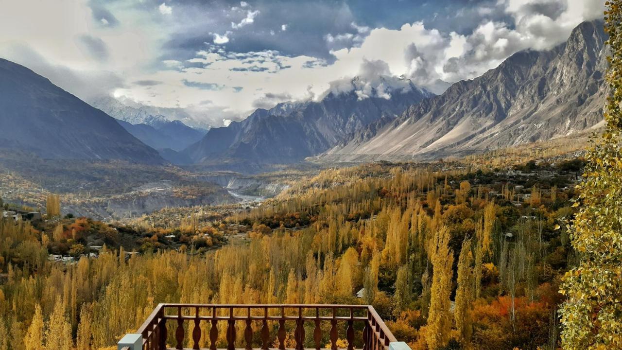 World Roof Hotel Hunza Karimabad  Exterior photo